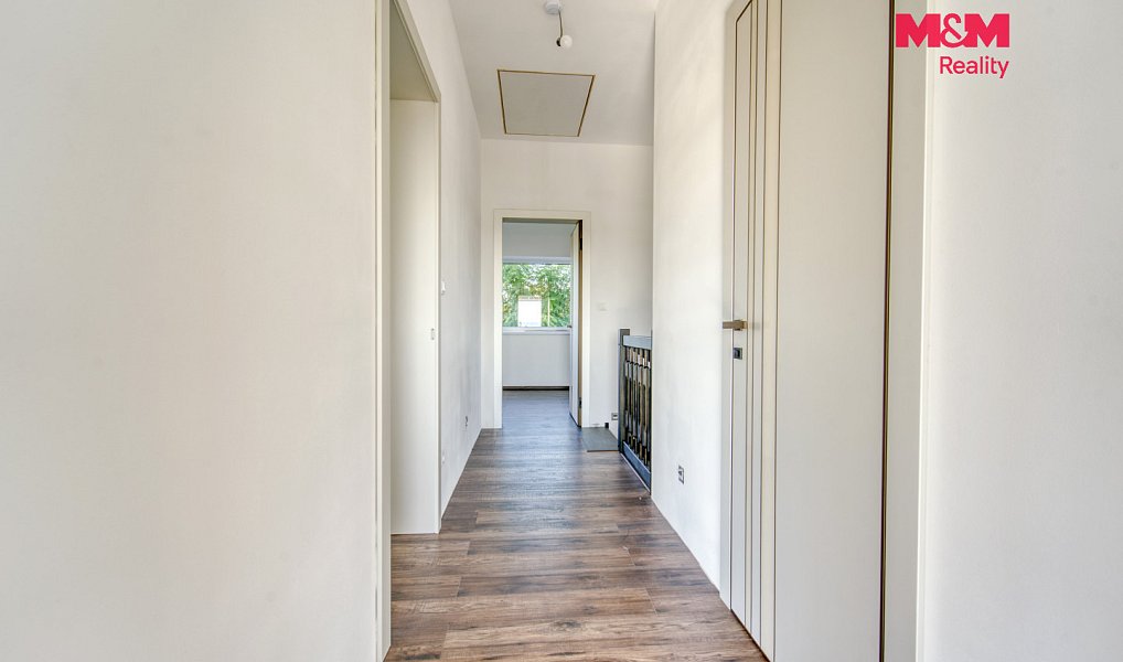 Prodej domu 168 m² s pozemkem 809 m², Vodochody – náhled fotky 28