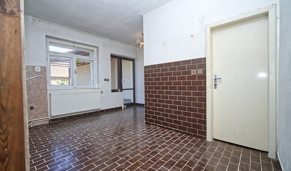 Prodej domu 238 m² s pozemkem 699 m², Ořechov – náhled fotky 14