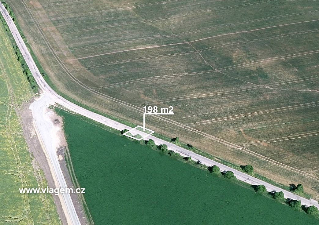 Prodej pole 198 m²