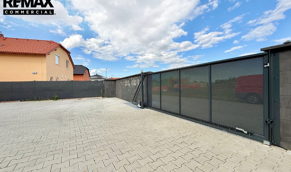 Prodej domu 220 m² s pozemkem 726 m², Polerady – náhled fotky 35