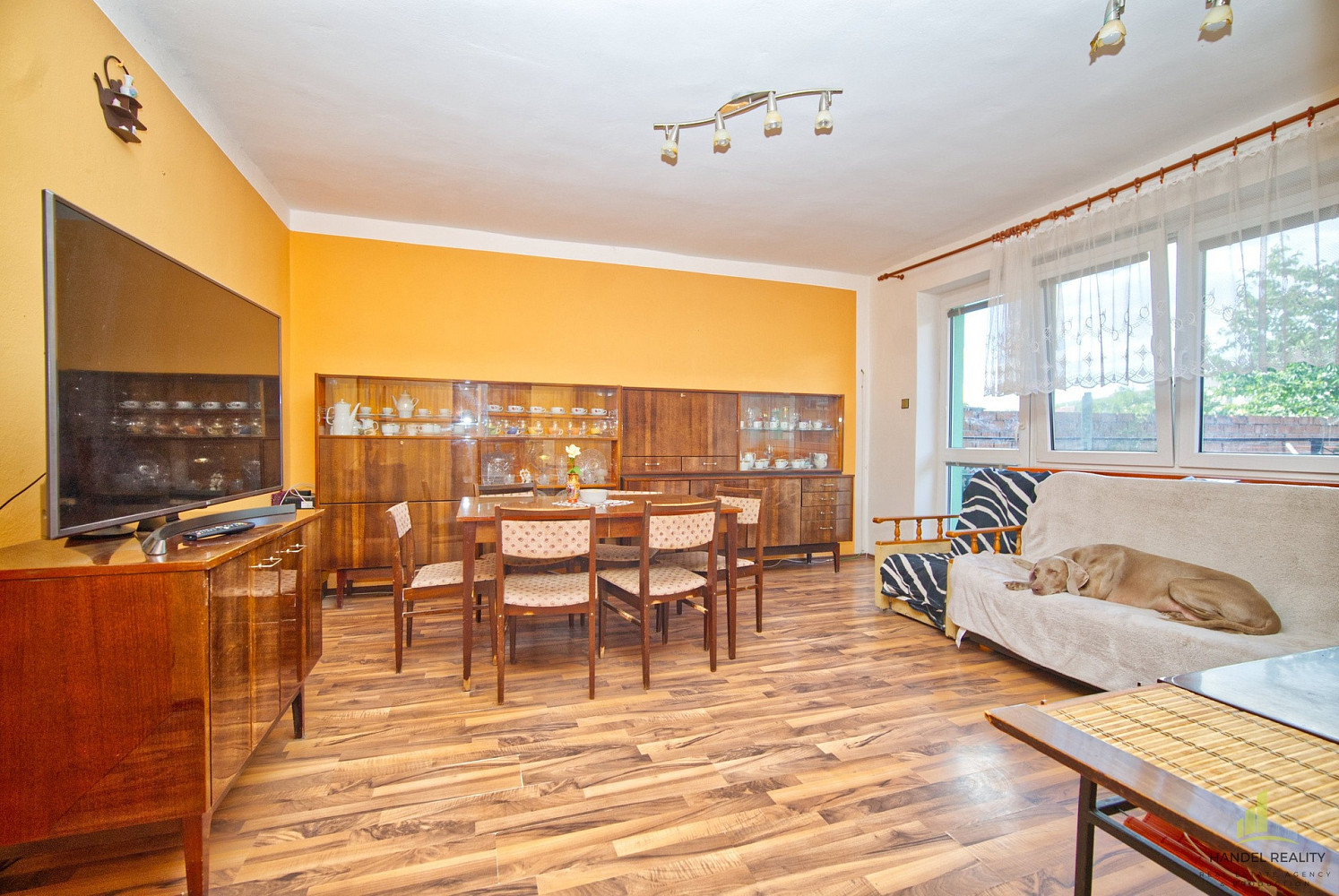 Prodej domu 250 m² s pozemkem 176 m² – fotografie 2