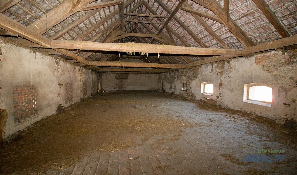 Prodej zemědělského objektu 1 113 m², Kojetice – náhled fotky 18