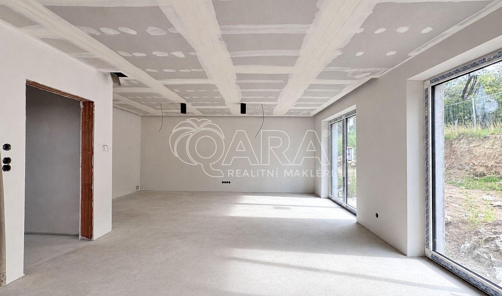 Prodej domu 156 m² s pozemkem 676 m², Kamenice – náhled fotky 5