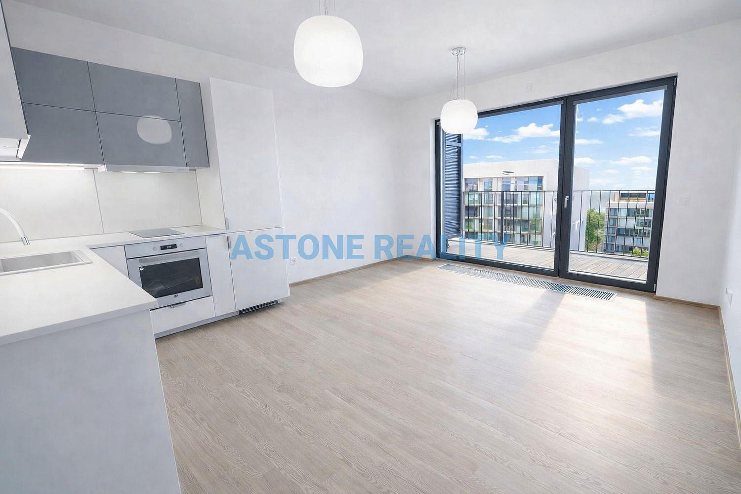 Pronájem bytu 1+kk 39 m² — photo 2