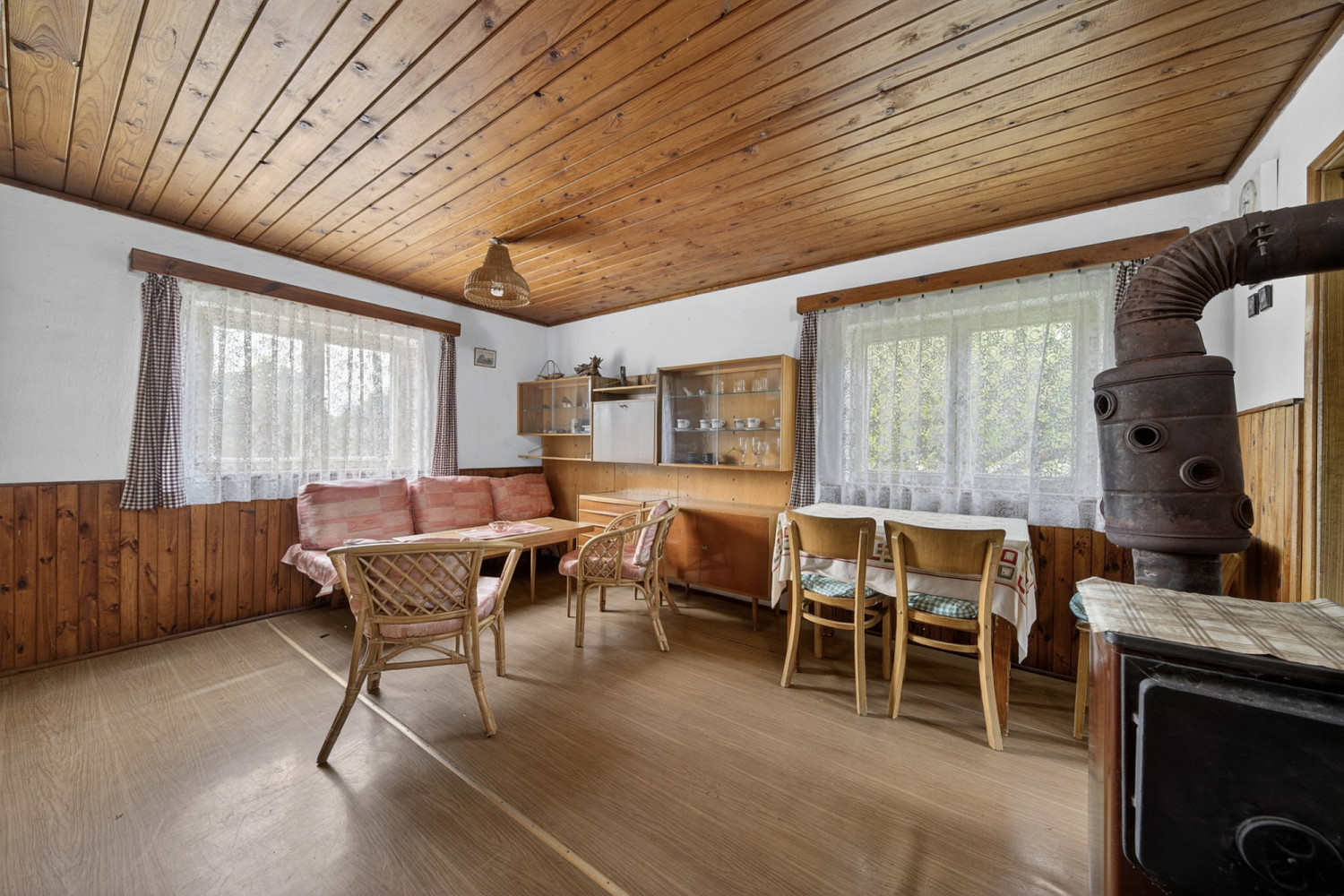Prodej chaty/chalupy 56 m² s pozemkem 374 m² – fotografie 2