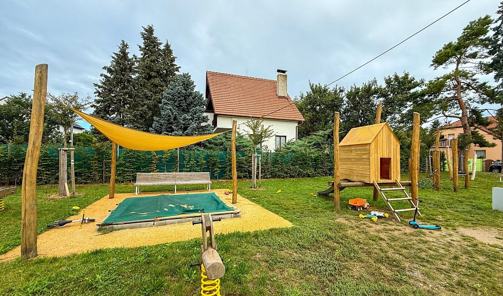 Prodej domu 320 m² s pozemkem 1 393 m², Moravany – náhled fotky 21