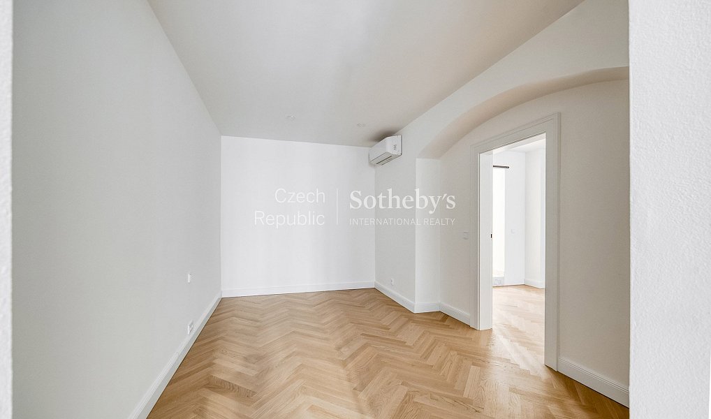 Prodej bytu 2+1 86 m², Praha – náhled fotky 9