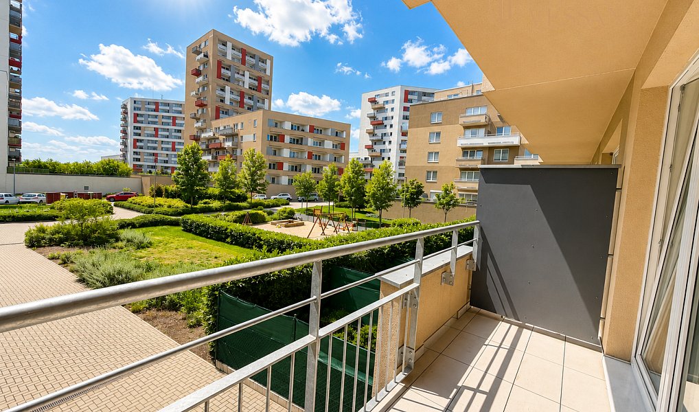 Prodej bytu 1+kk 32 m², Praha – náhled fotky 3