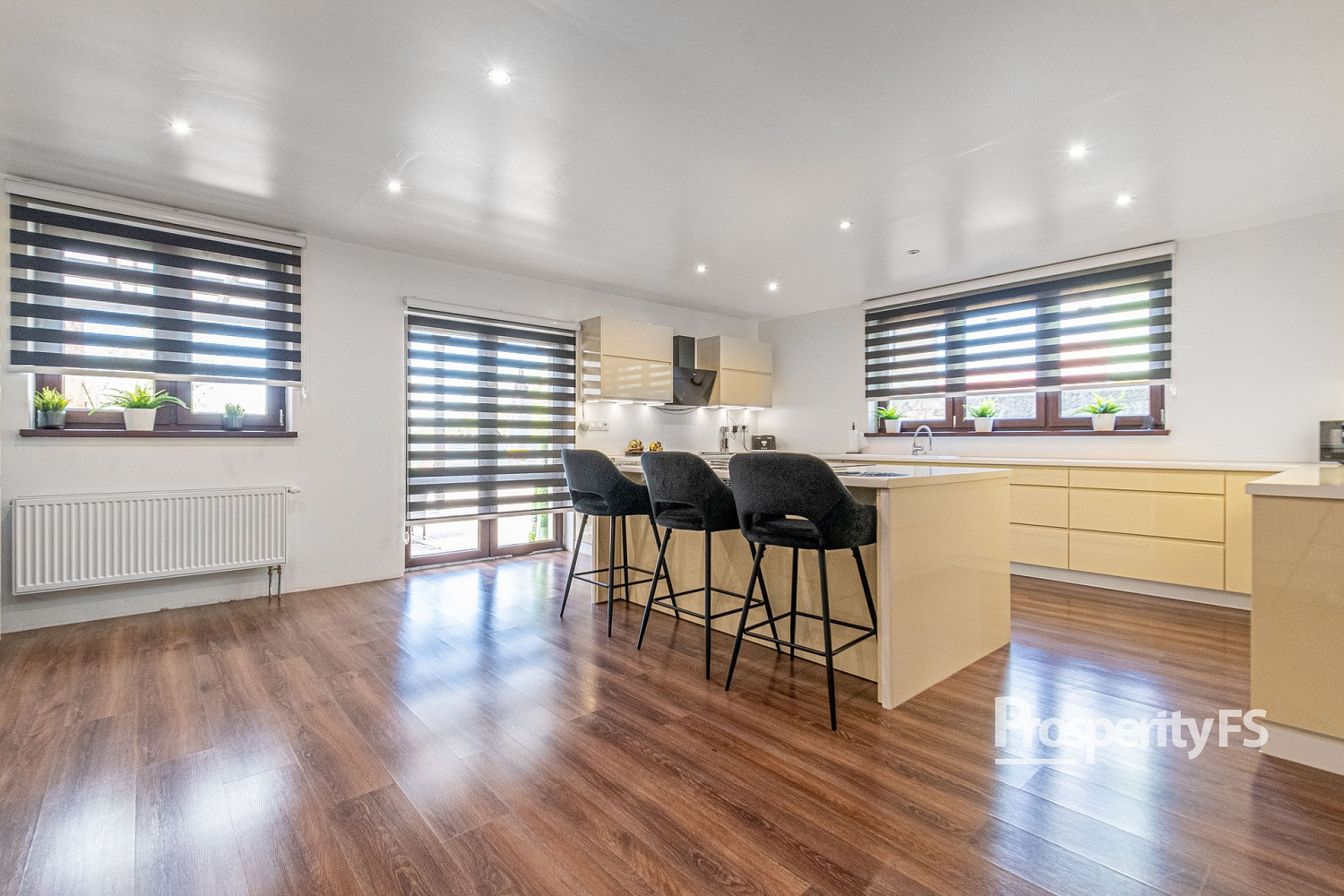 Prodej domu 290 m² s pozemkem 658 m²