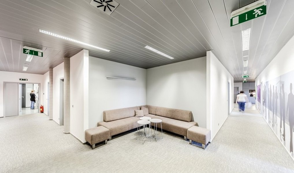 Pronájem kanceláře 239 m², Praha – náhled fotky 5