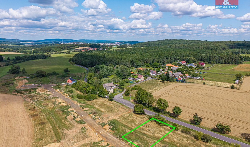 Prodej stavebního pozemku 850 m², Narysov – náhled fotky 2