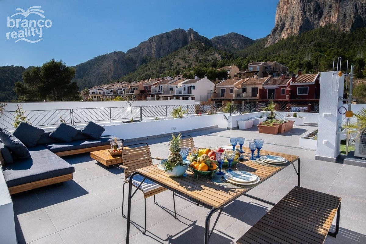 Casa – Polop, la Marina Baixa - Más