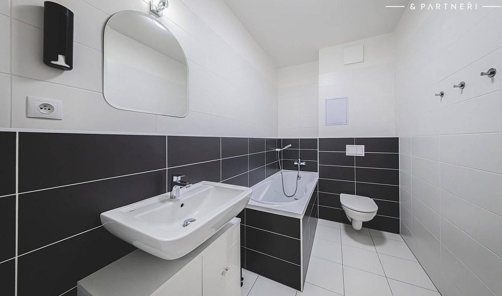 Pronájem bytu 2+kk 49 m², Hradec Králové – náhled fotky 12