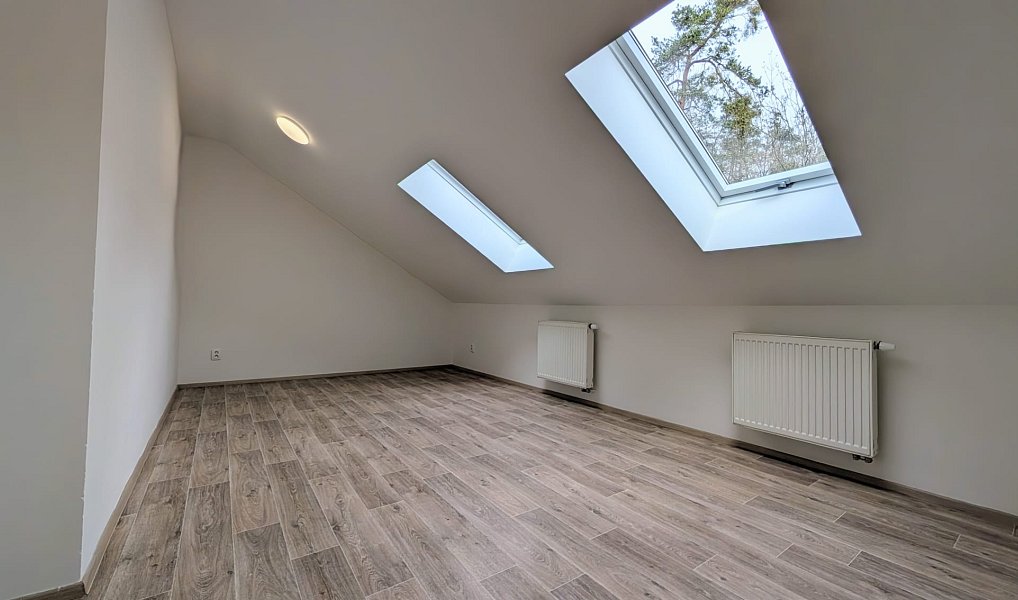 Pronájem bytu 4+kk 116 m², Peruc – náhled fotky 8