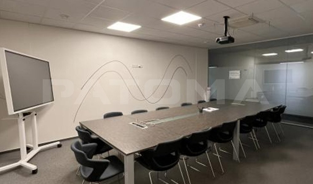 Pronájem kanceláře 350 m², Praha – náhled fotky 6