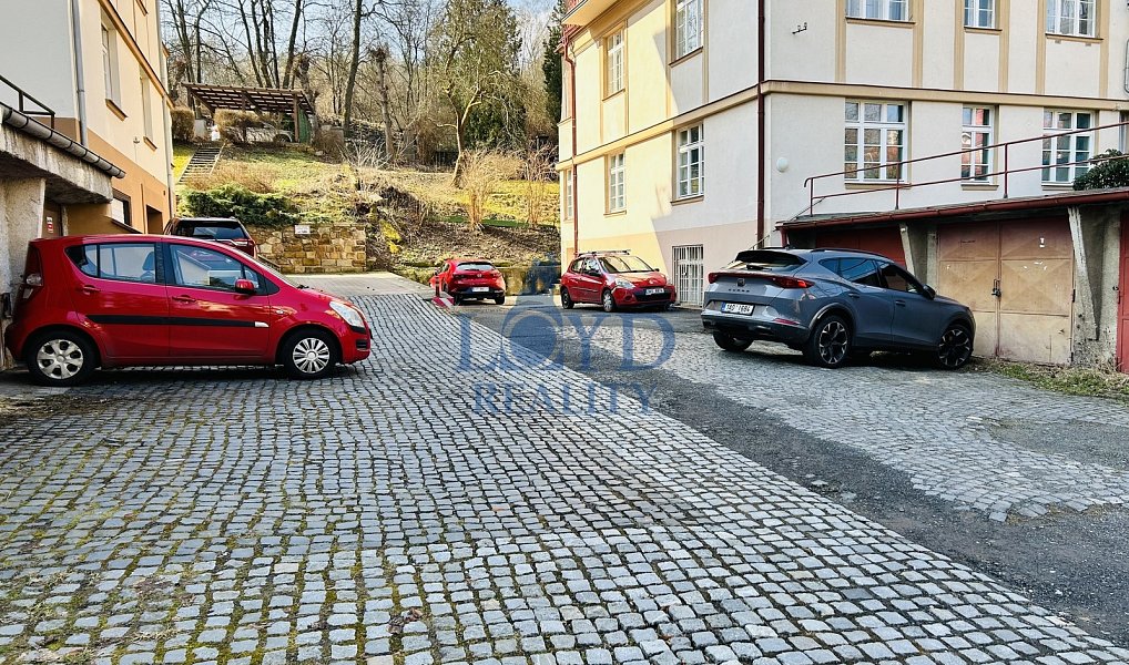 Prodej bytu 2+1 92 m², Karlovy Vary – náhled fotky 5