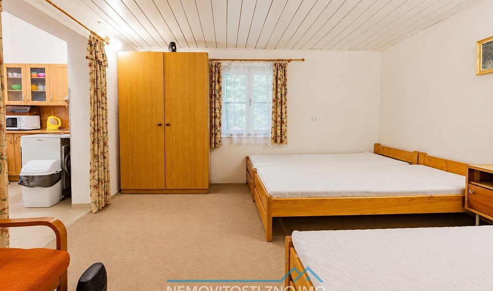 Prodej chaty/chalupy 180 m² s pozemkem 200 m², Štítary – náhled fotky 15