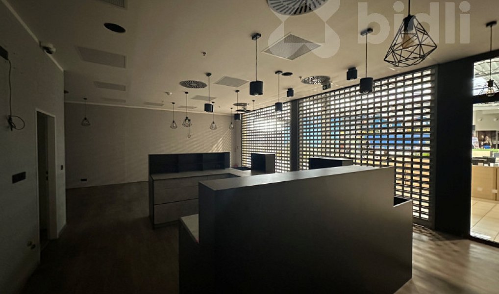 Pronájem obchodních prostor 104 m², Hradec Králové – náhled fotky 4