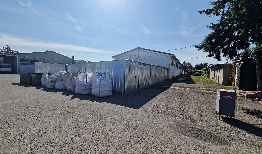 Pronájem garáže 5 x 6 m ul. Na Sezníku, Olomouc - Černovír, Olomouc – náhled fotky 6