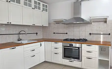 Pronájem bytu 3+1 83 m², Čtvercová, Neratovice, okres Mělník