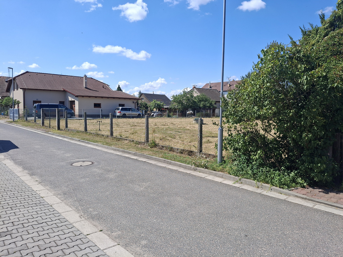 Prodej stavebního pozemku 1 165 m² – fotografie 3