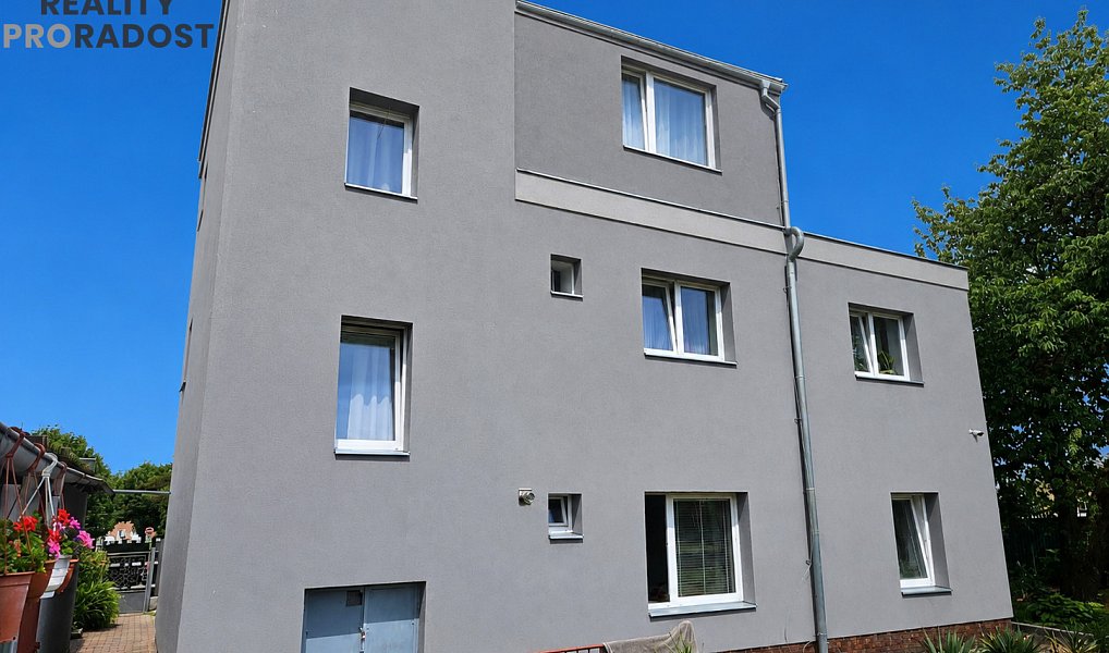 Prodej domu 275 m² s pozemkem 110 m², Teplice – náhled fotky 3