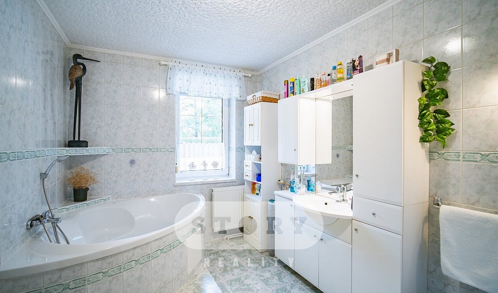 Prodej domu 182 m² s pozemkem 1 064 m², Uničov – náhled fotky 14