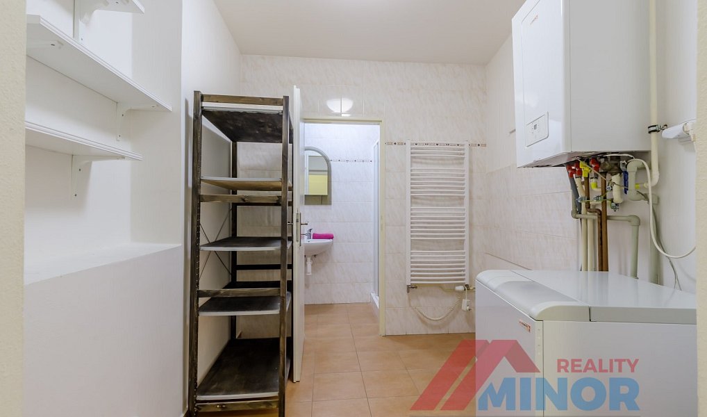 Pronájem kanceláře 69 m², Slaný – náhled fotky 17