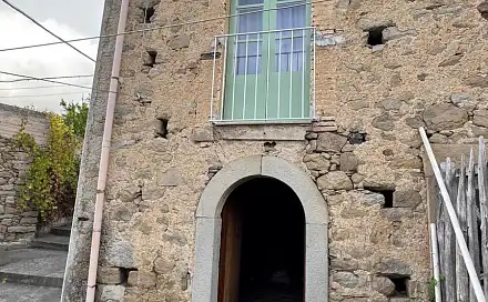 Prodej domu 100 m² s pozemkem 1 300 m², San Piero Patti, region Sicílie, Itálie