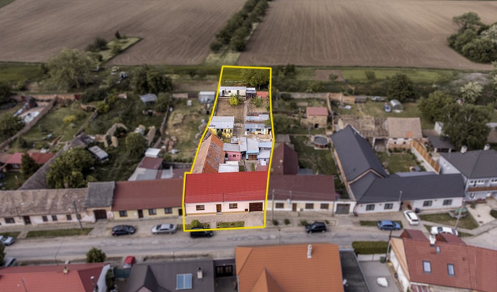 Prodej domu 200 m² s pozemkem 1 330 m², Kubšice – náhled fotky 32
