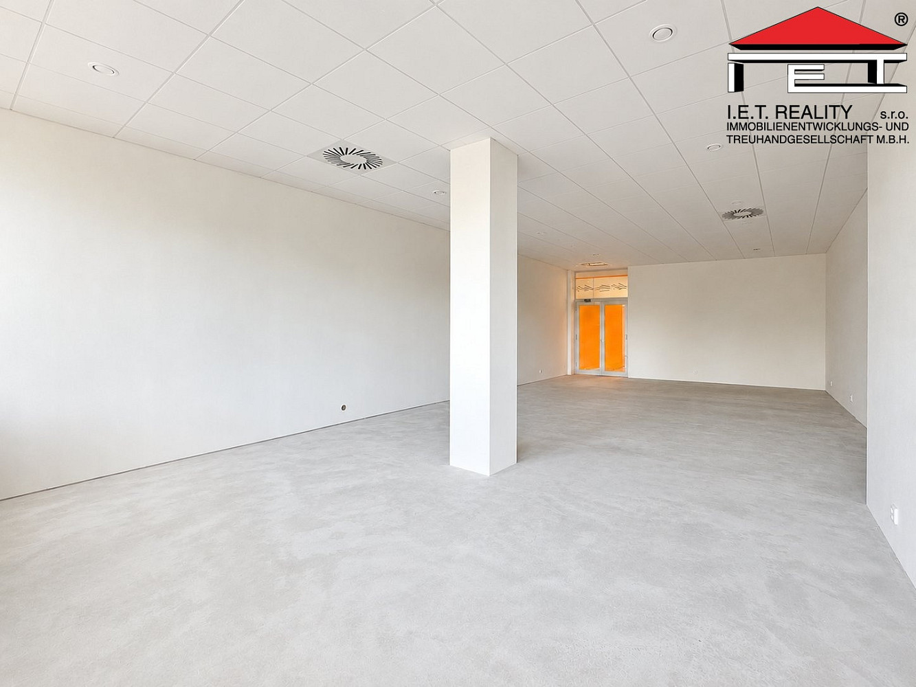 Pronájem kanceláře 65 m² – fotografie 4