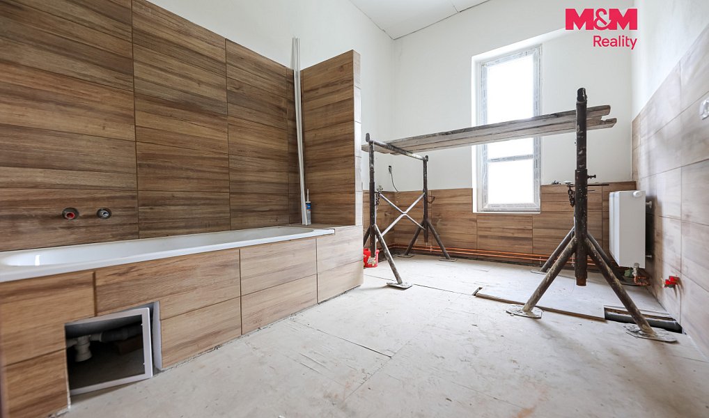 Prodej obchodních prostor 1 100 m², Černošín – náhled fotky 13