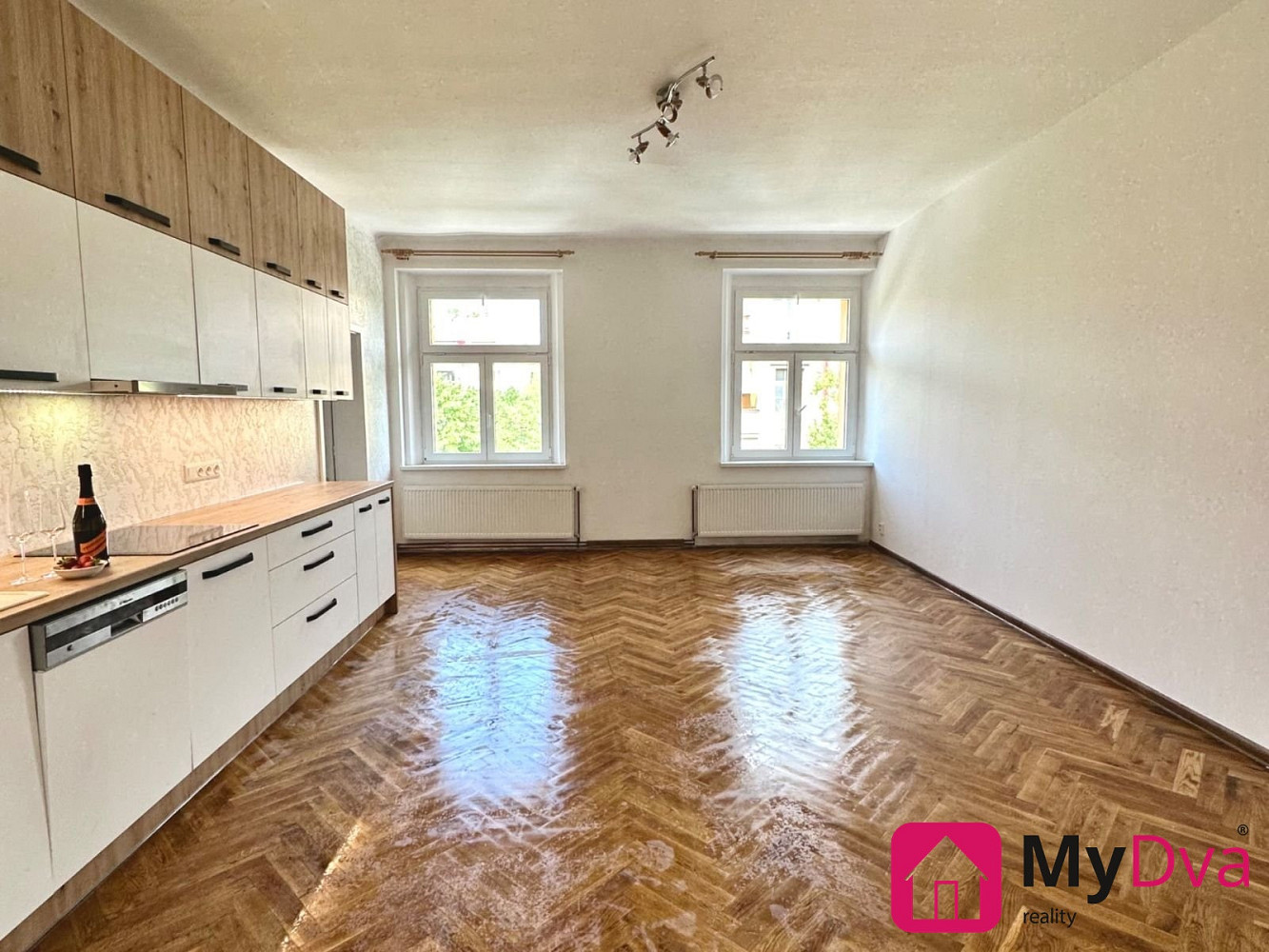 Pronájem bytu 2+kk 80 m²