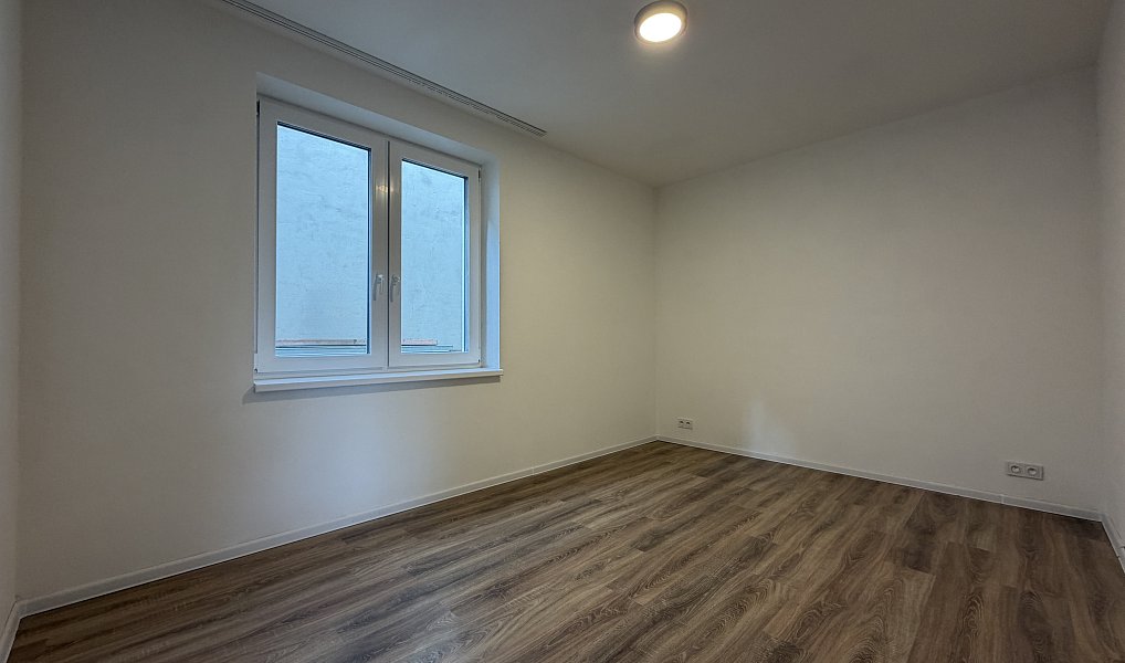 Pronájem bytu 3+kk 62 m², Znojmo – náhled fotky 11