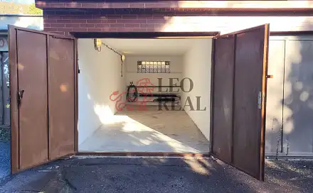 Pronájem vytápěné garáže 21 m2 Klíše + elektřina, Cestička, Ústí nad Labem - Klíše