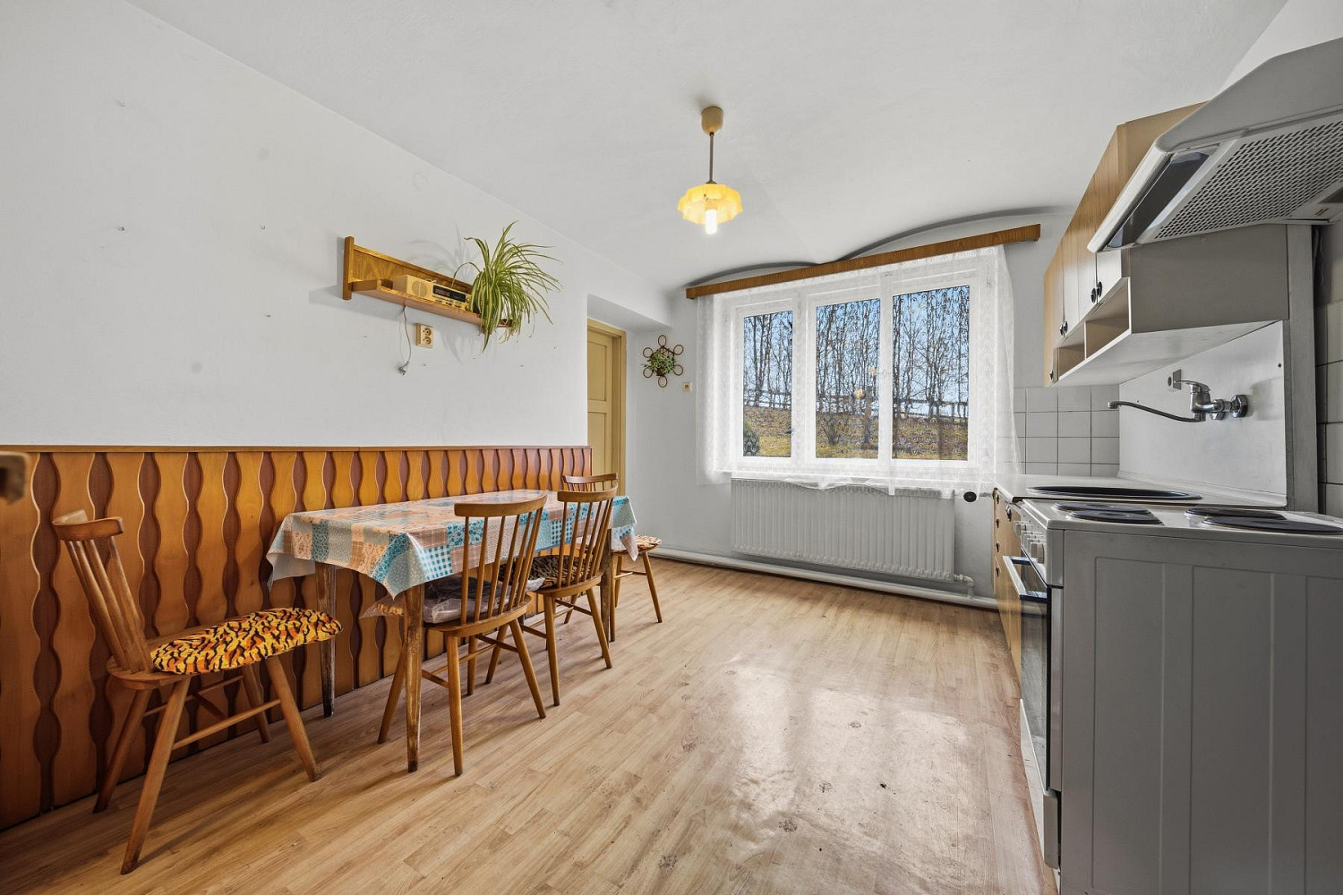 Prodej domu 147 m² s pozemkem 628 m² - View 4