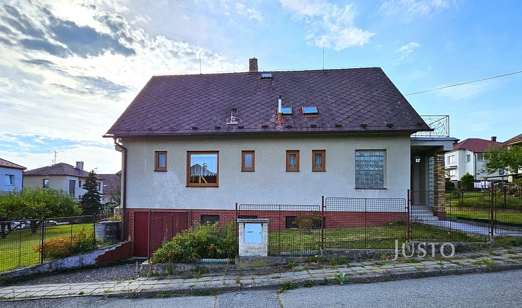 Prodej domu 296 m² s pozemkem 853 m², Strakonice – náhled fotky 22
