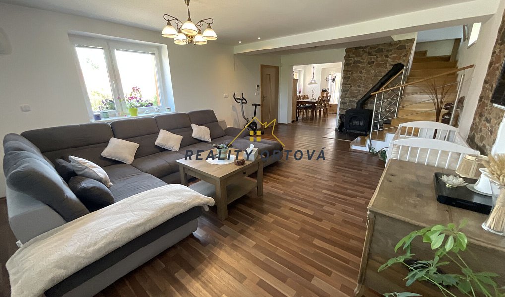Prodej domu 166 m² s pozemkem 2 688 m², Třebnouševes – náhled fotky 24