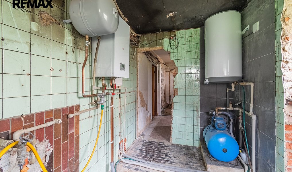 Prodej domu 207 m² s pozemkem 1 227 m², Lnáře – náhled fotky 18