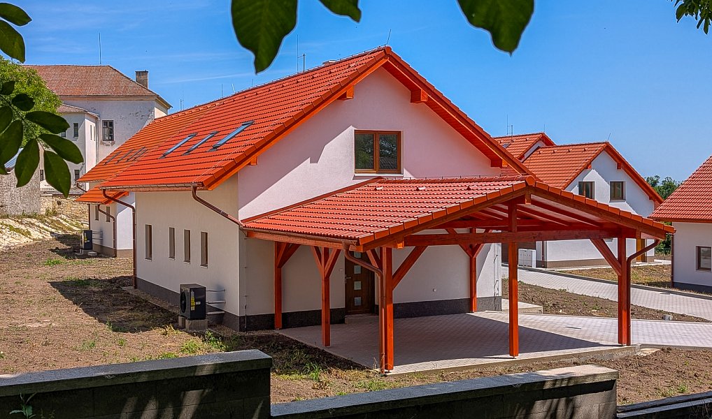 Prodej domu 180 m² s pozemkem 966 m², Peruc – náhled fotky 7