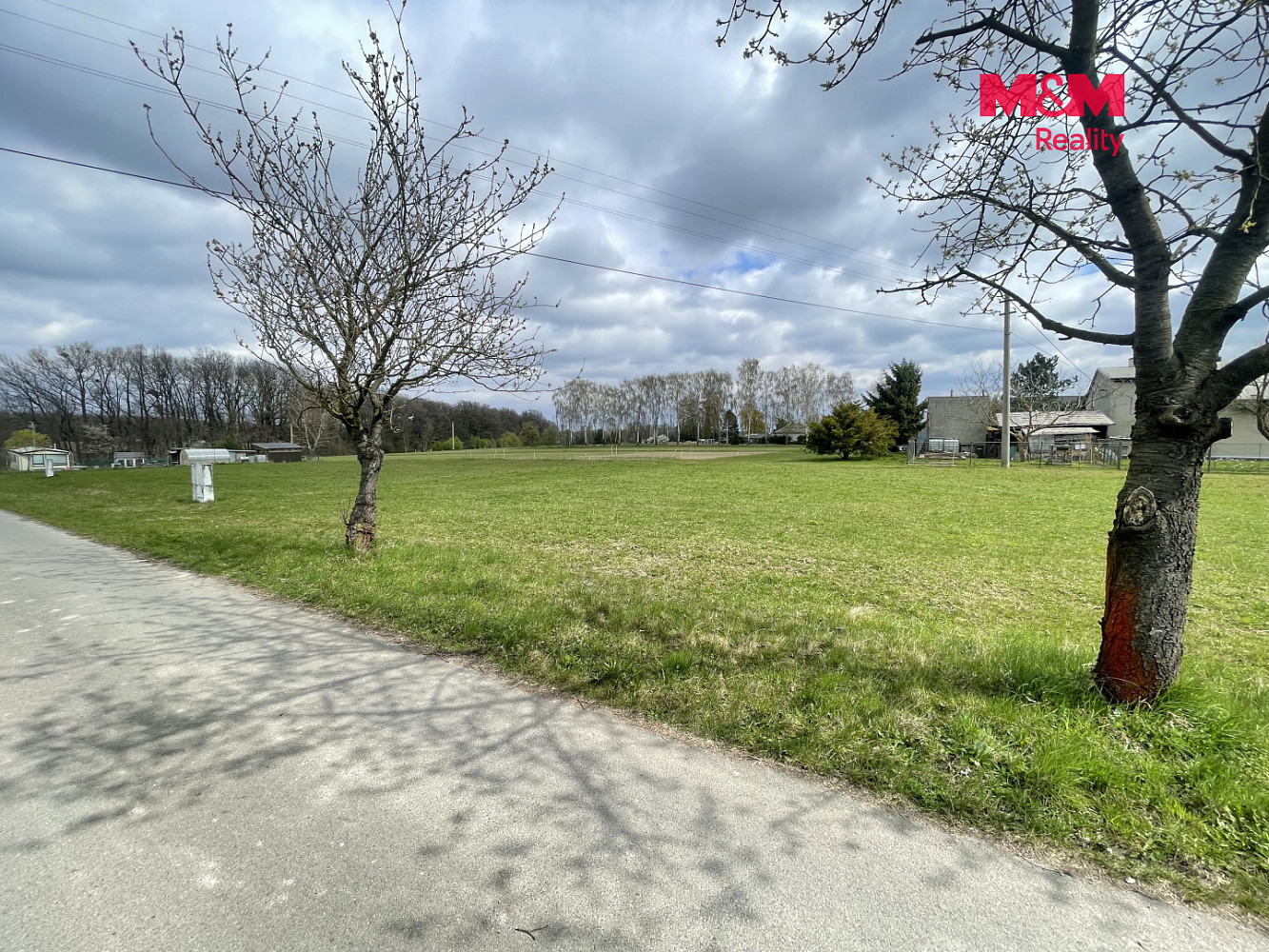 Prodej stavebního pozemku 880 m² – fotografie 3