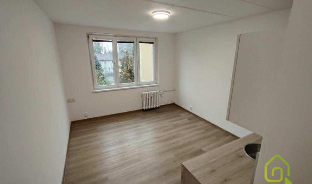 Pronájem bytu 1+kk 20 m², Chodov – náhled fotky 4