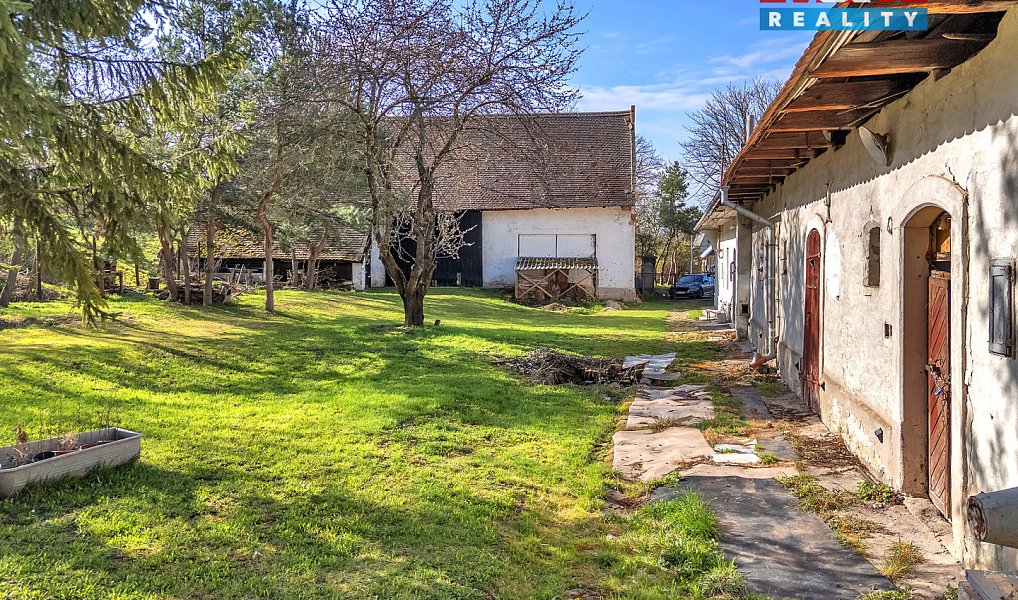 Prodej domu 253 m² s pozemkem 9 482 m², Chrudim – náhled fotky 8