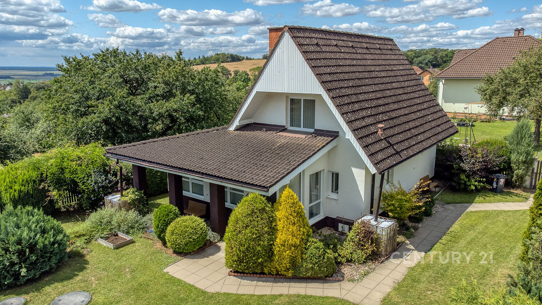 Prodej domu 139 m² s pozemkem 822 m² – fotografie 2