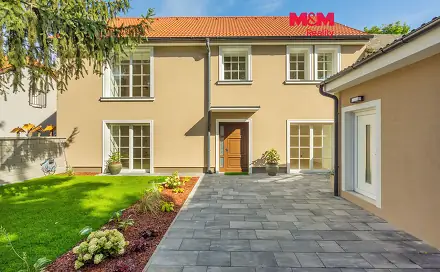 Prodej domu 190 m² s pozemkem 535 m², Nezamyslova, Slaný, okres Kladno