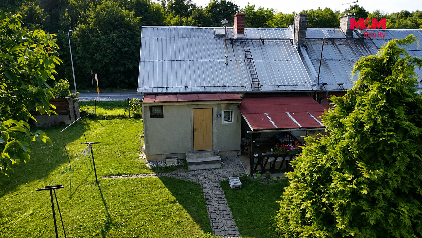 Prodej domu 100 m² s pozemkem 598 m² — photo 2
