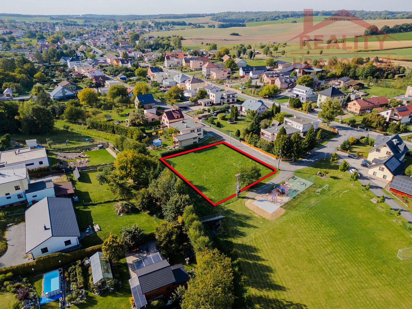 Prodej stavebního pozemku 1 371 m²