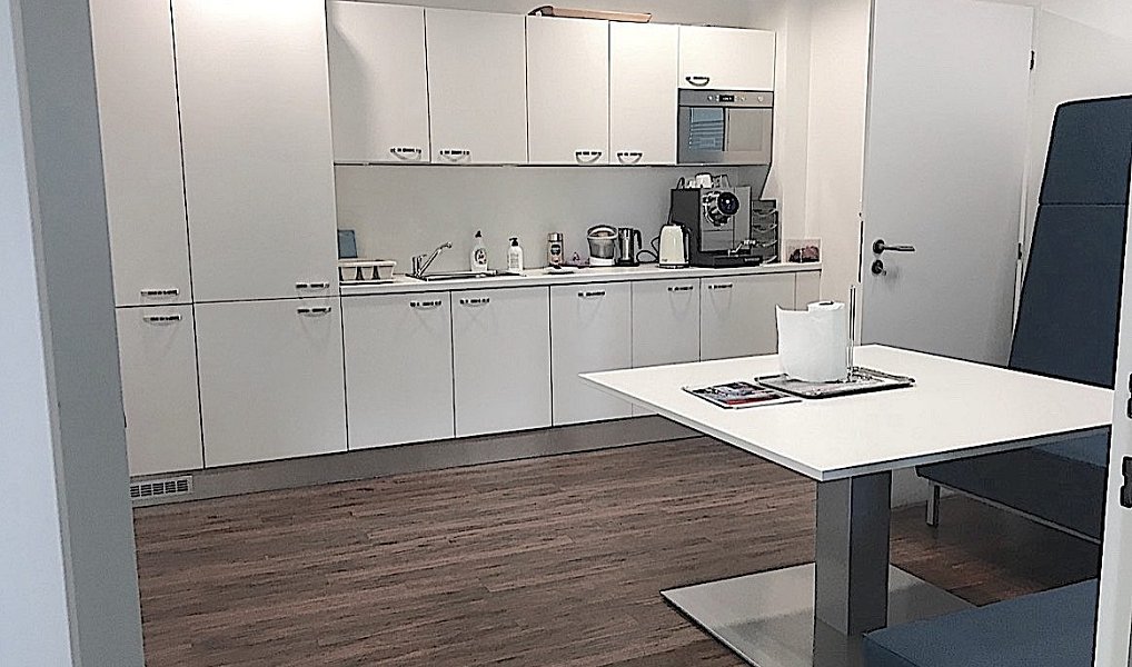 Pronájem kanceláře 321 m², Praha – náhled fotky 10