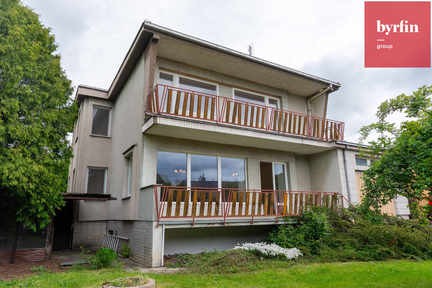 Prodej domu 185 m² s pozemkem 957 m²