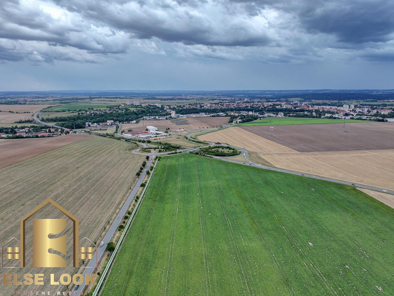Prodej pole 17 943 m²